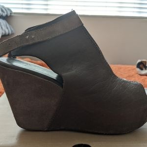 Korkease wedges size 7